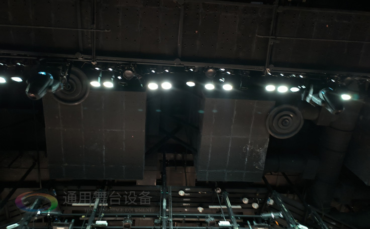 舞臺吊桿啟動注意事項、電動卷揚機、控制臺須接地等